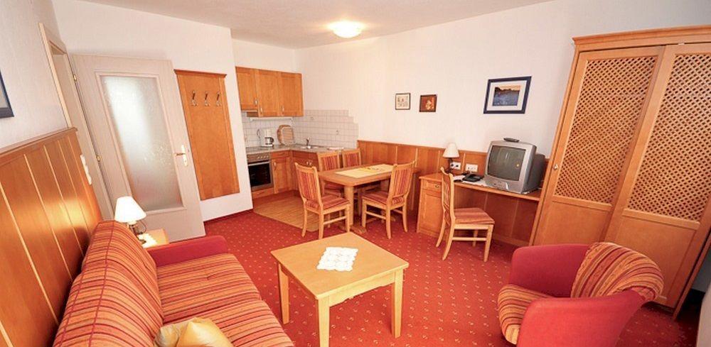 Apart Hotel Garni Strasser Zell am Ziller Zewnętrze zdjęcie